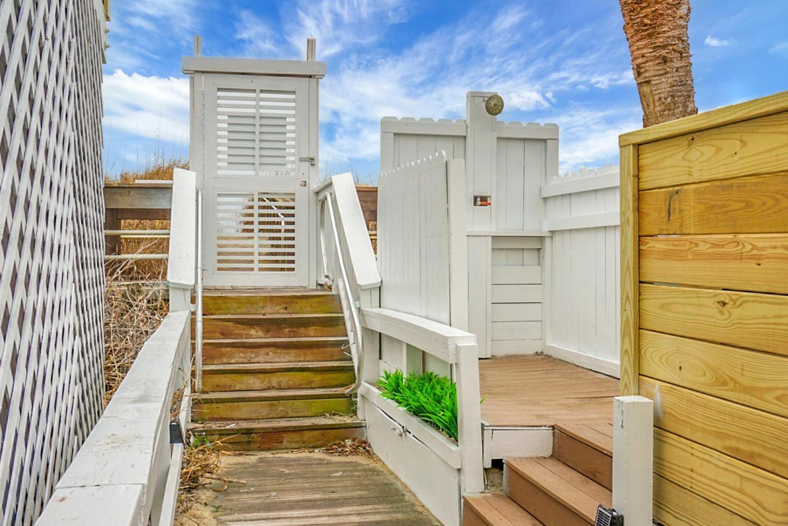 The Boardwalk Inn Carolina Beach Exterior photo
